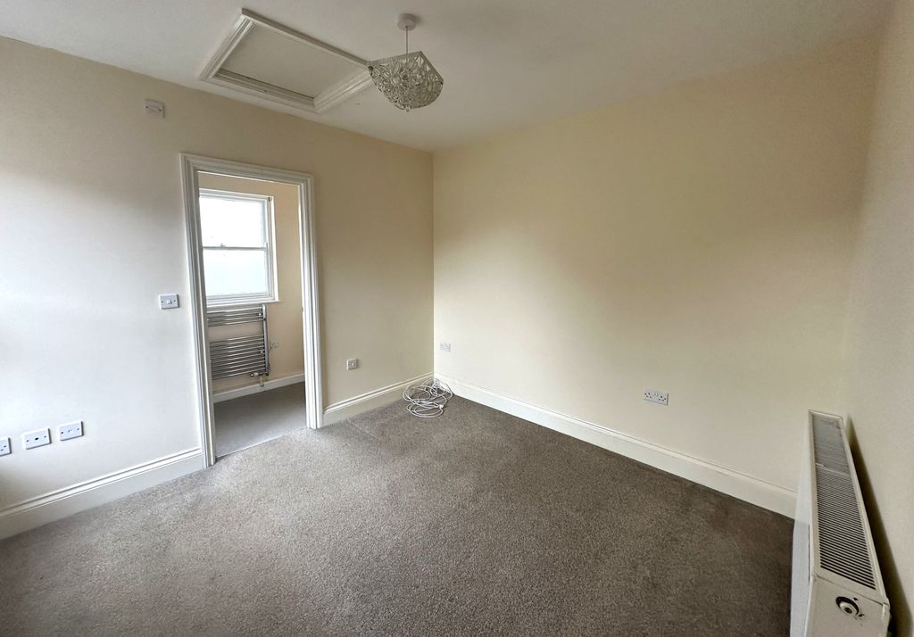 Property photo 3 of 3
