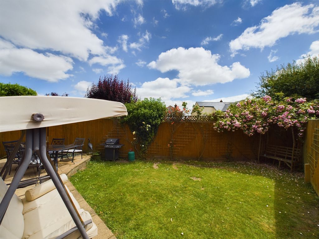 Property photo 3 of 19 Garden