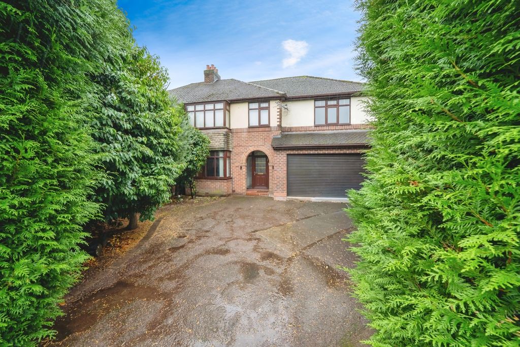 Property photo 1 of 17 Photo