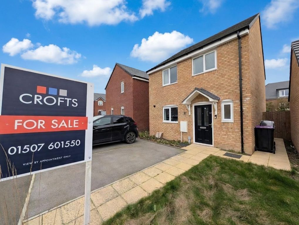 Property photo 1 of 15 Photo 11