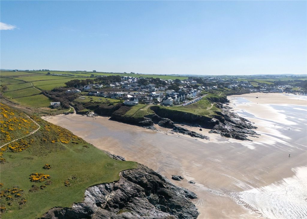 Property photo 2 of 19 Polzeath Baby Beach