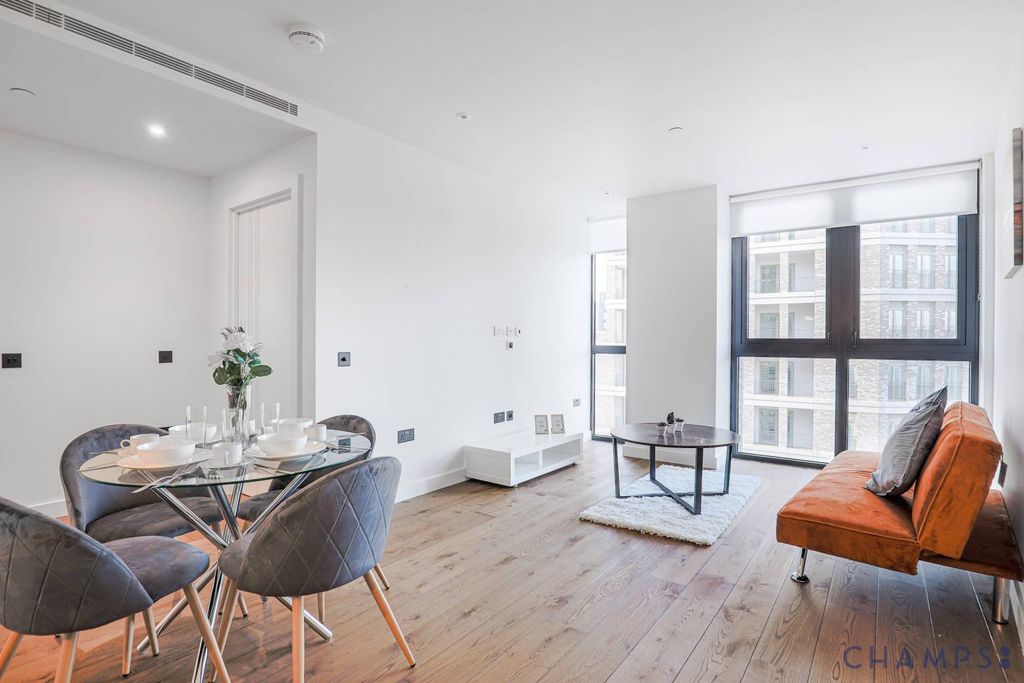 Property photo 1 of 9 Luxury 1-Bedroom Apartment | London Dock, E1W