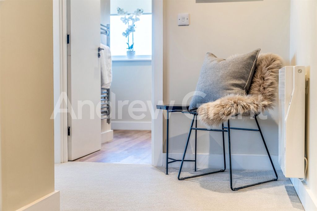 Additional image 15 of 2 bed flat to rentOrchard House, 2 Victoria Square, Droitwich WR9