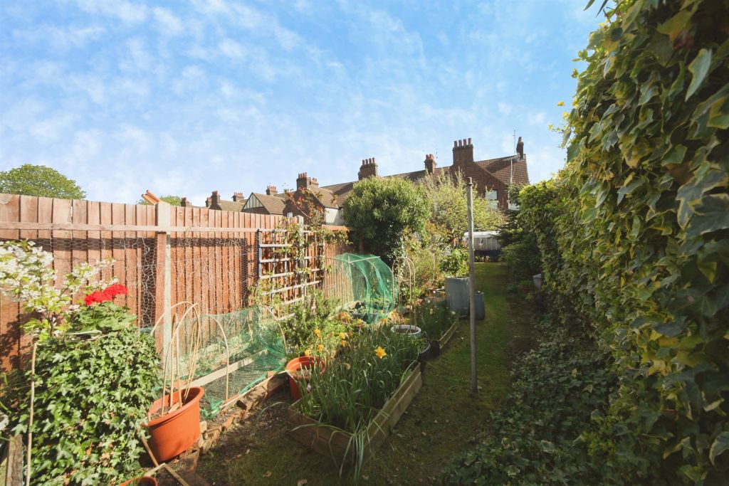 Property photo 2 of 19