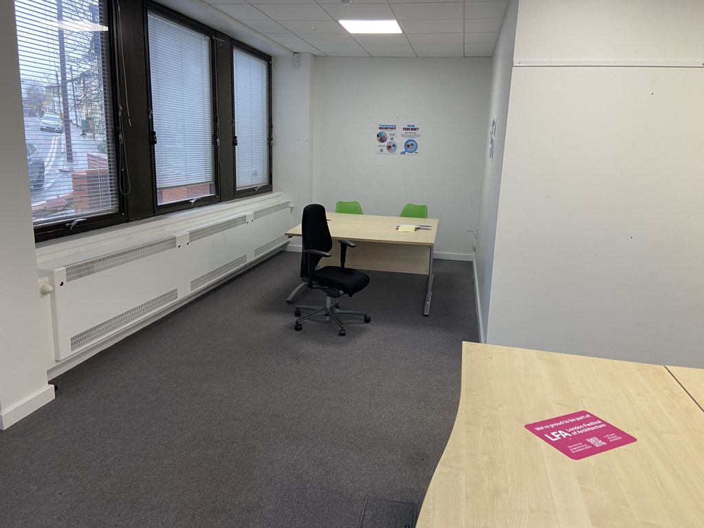 Property photo 3 of 7