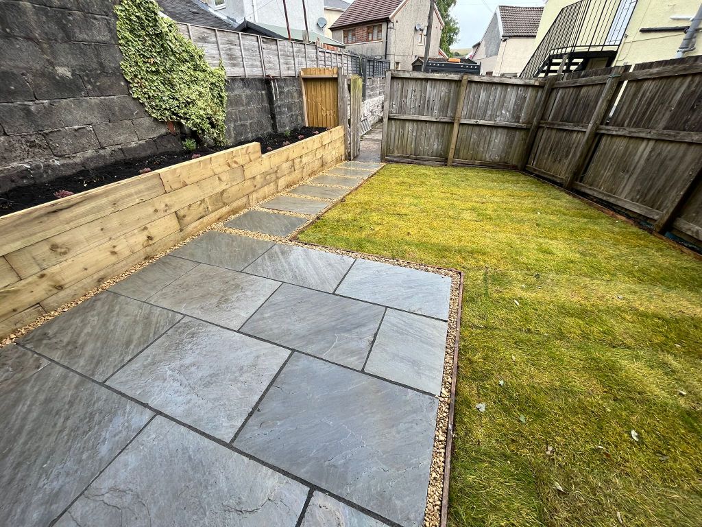 Property photo 3 of 7 Garden