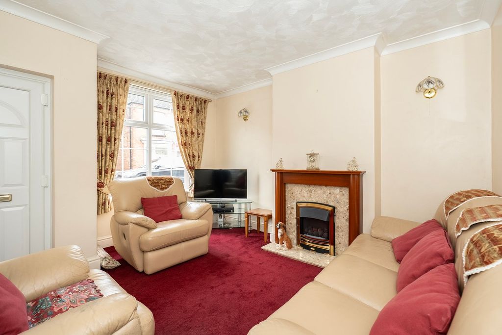 Property photo 3 of 11