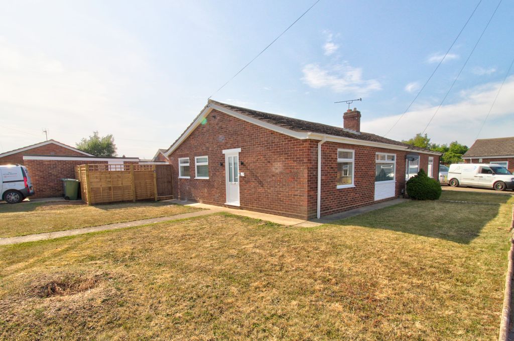 Property photo 1 of 17 Front