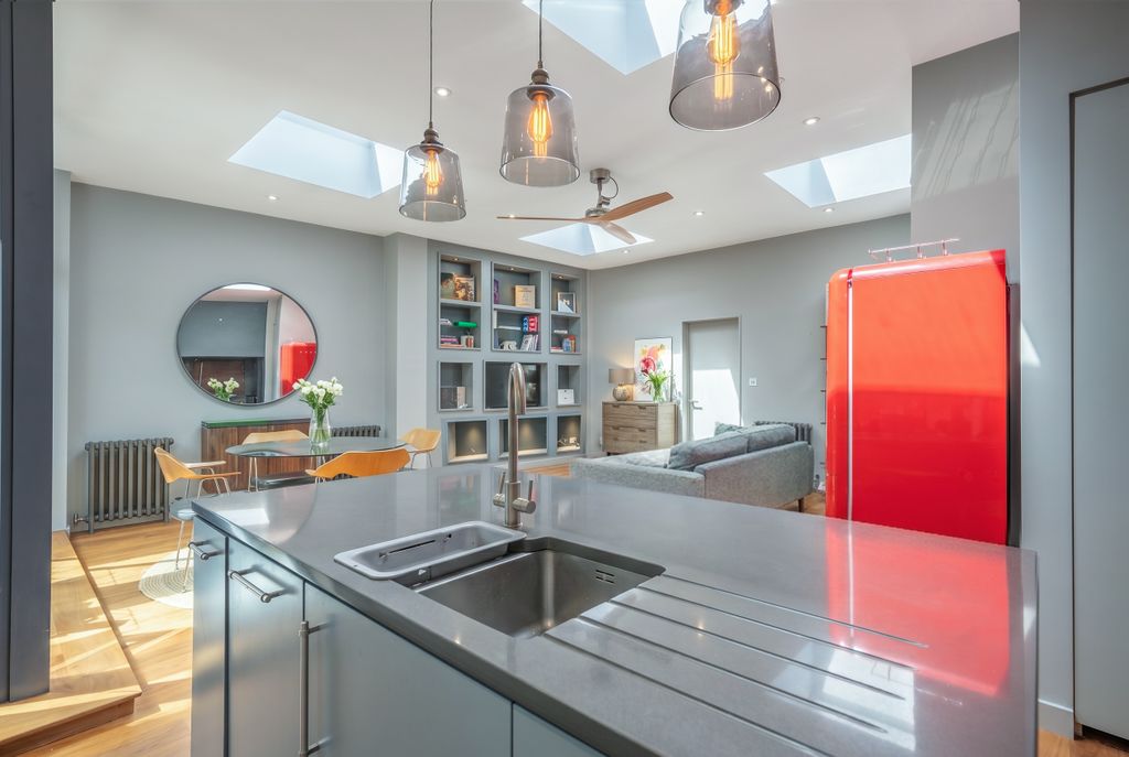 Property photo 2 of 7 Open Plan Kitchen
