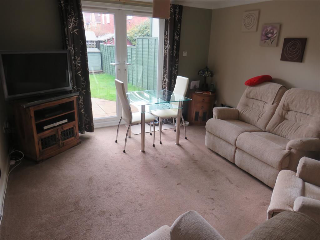 Property photo 3 of 6 Living Room