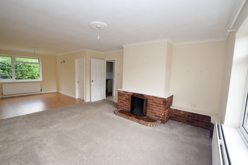 Property photo 3 of 21