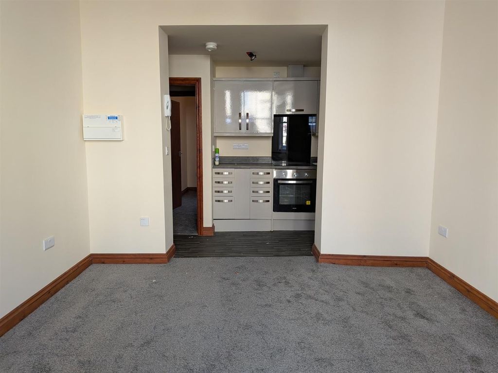 Property photo 2 of 10 Pxl_20260423_130941117.Jpg