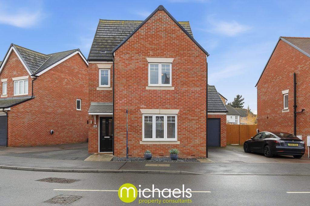 Property photo 2 of 27