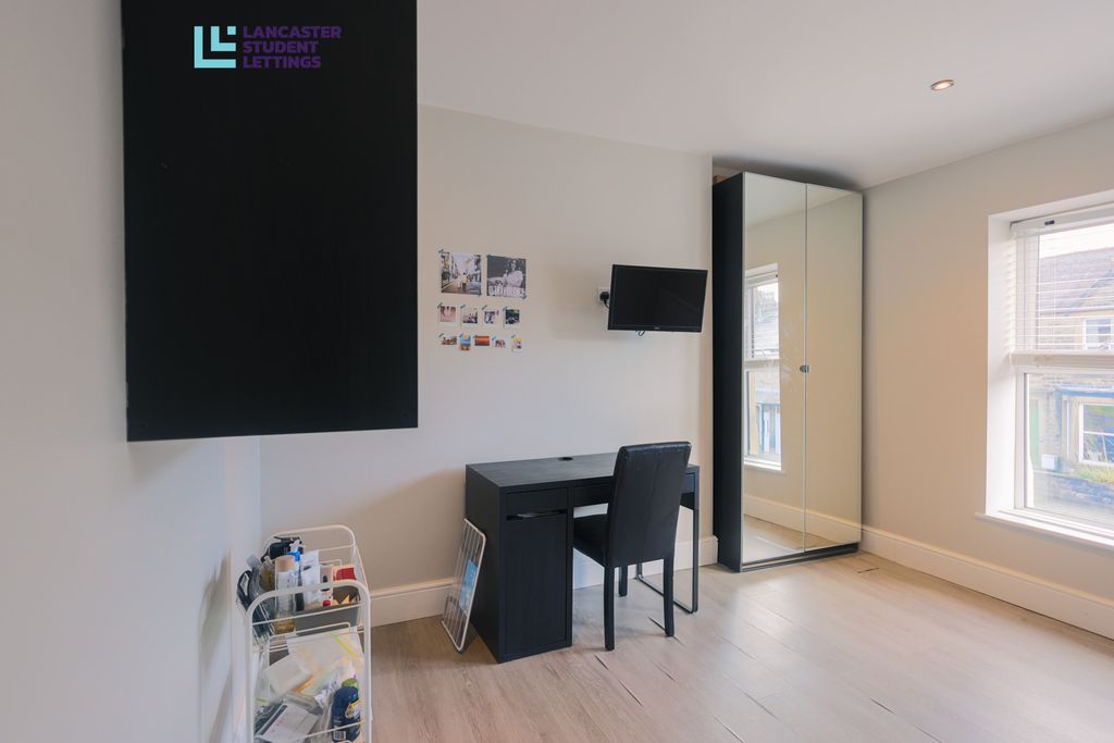 Property photo 2 of 10 Property Photo