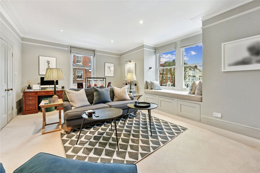 Property photo 2 of 15 Reception Room