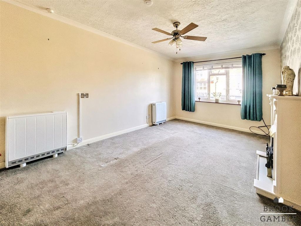 Property photo 2 of 17 01323 438506