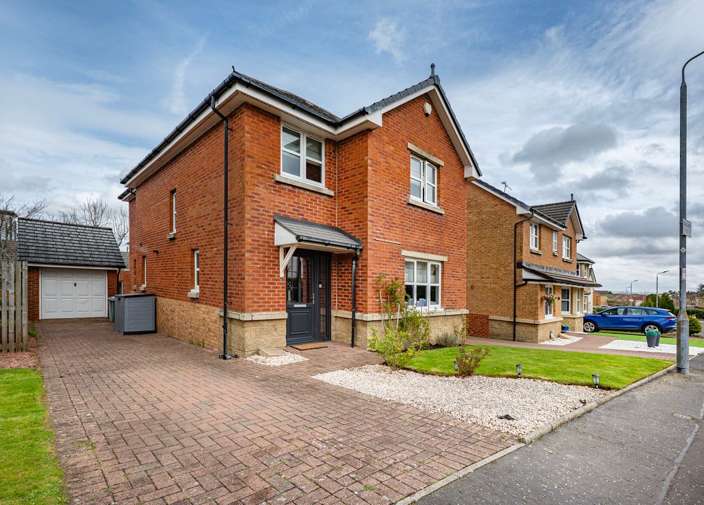 Property photo 1 of 52