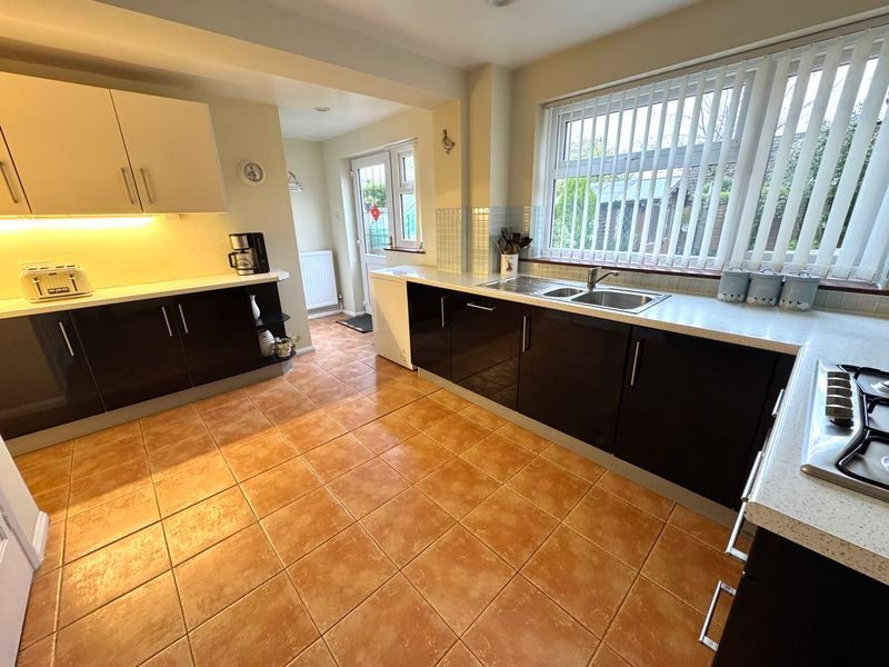 Property photo 3 of 21 Photo 14