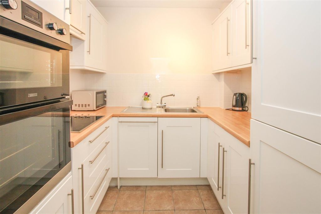 Property photo 2 of 8 Img_8758.Jpg