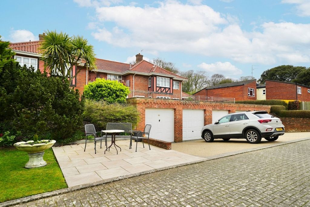 Additional image 23 of 2 bed flat for saleSutherland Court Gardens, Cromer NR27