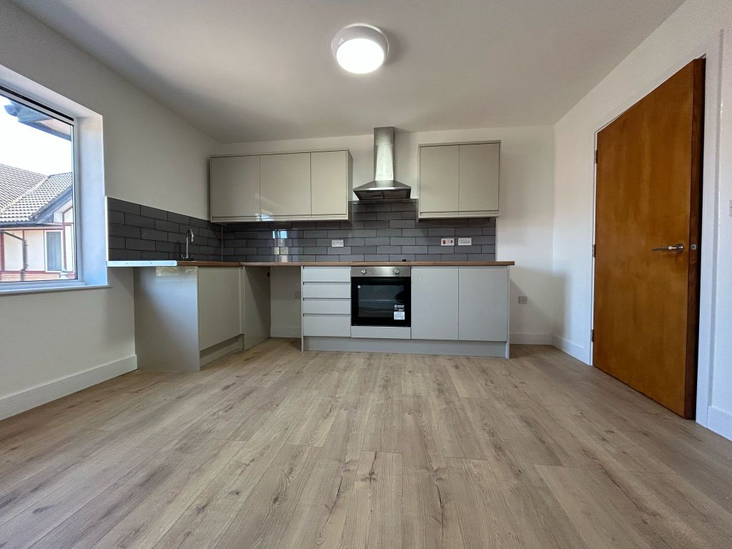Property photo 2 of 10 Zdjecie Whatsapp 2025-04-17 O 13.03.50_ce193B96