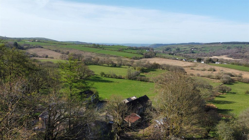 Property photo 2 of 28 Llwynmalus - View.Jpg