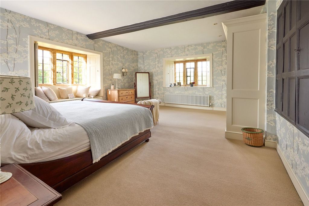 Additional image 7 of 6 bed equestrian for salePlumpton, Towcester, Northamptonshire NN12