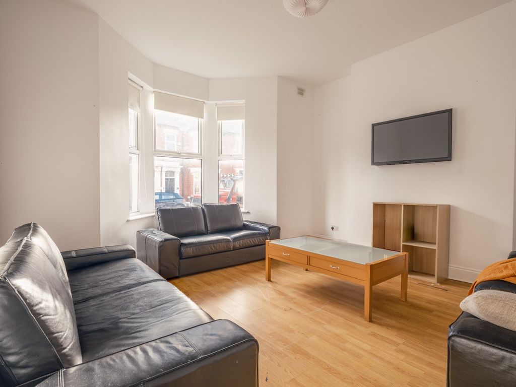 Property photo 1 of 13 4635760