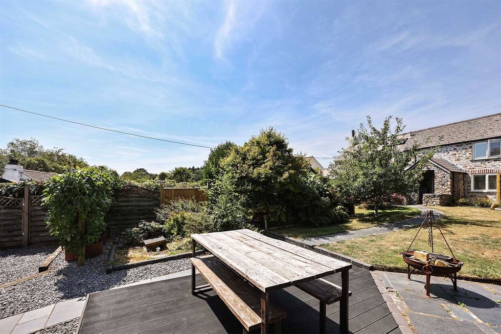 Property photo 2 of 31 Picture No. 08