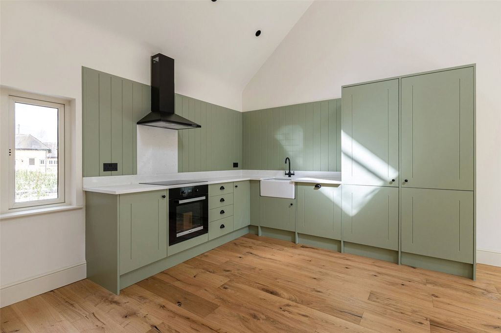 Property photo 2 of 11 Picture No. 08