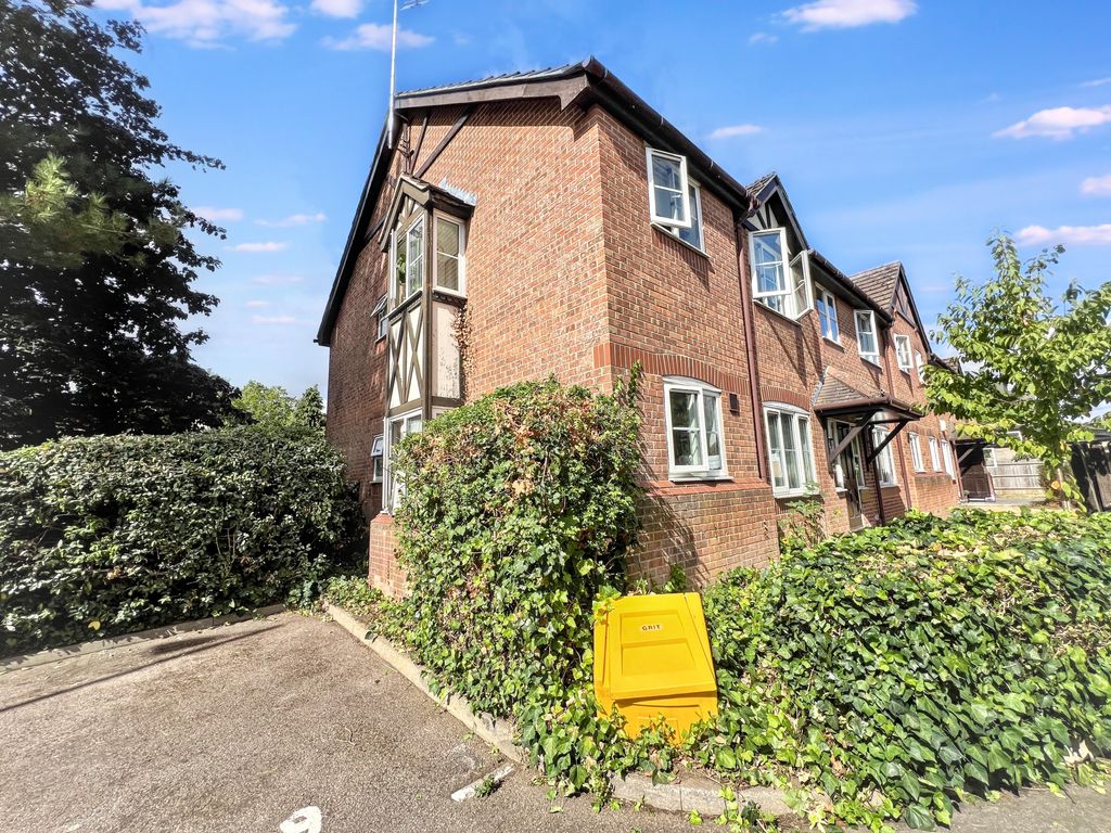 Property photo 2 of 13