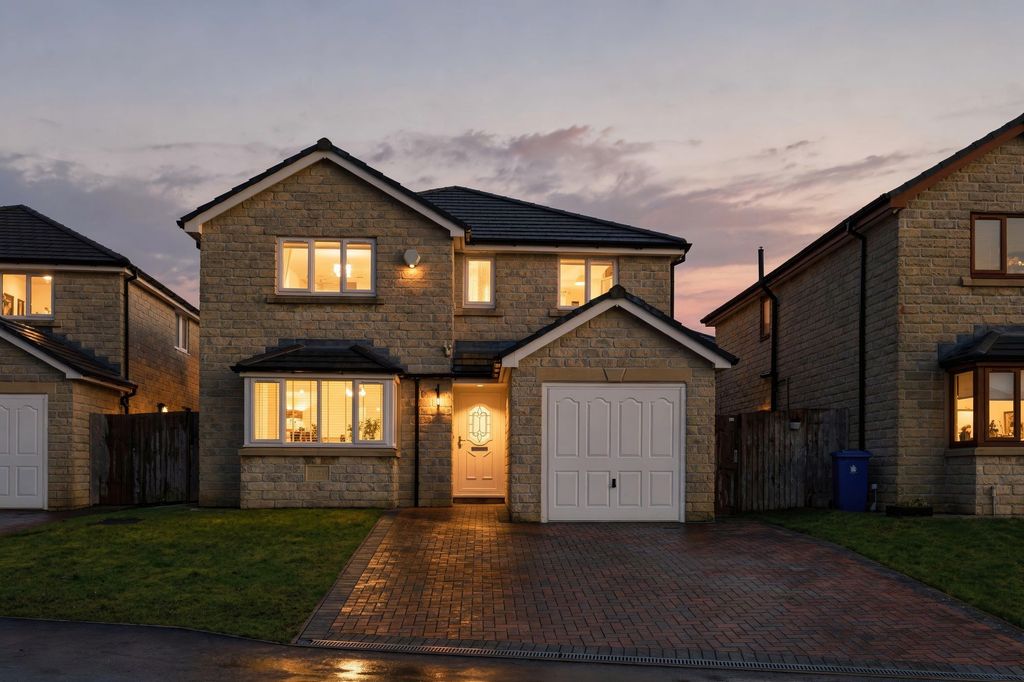 Property photo 1 of 26