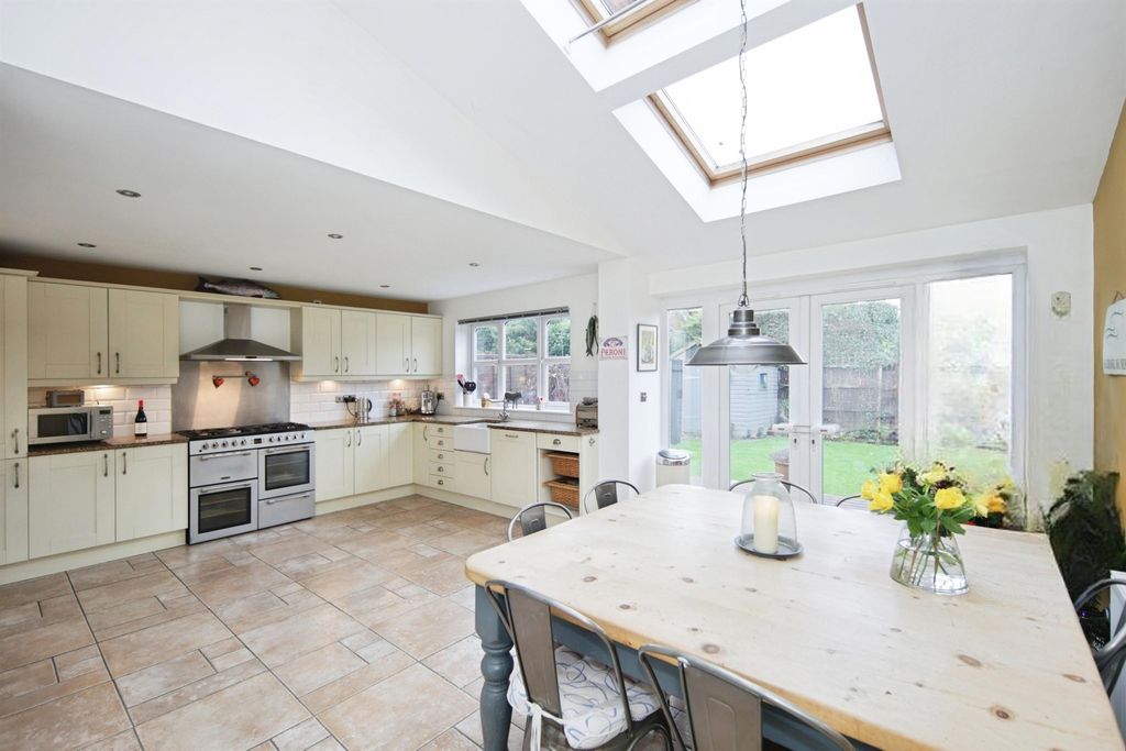 Property photo 2 of 15