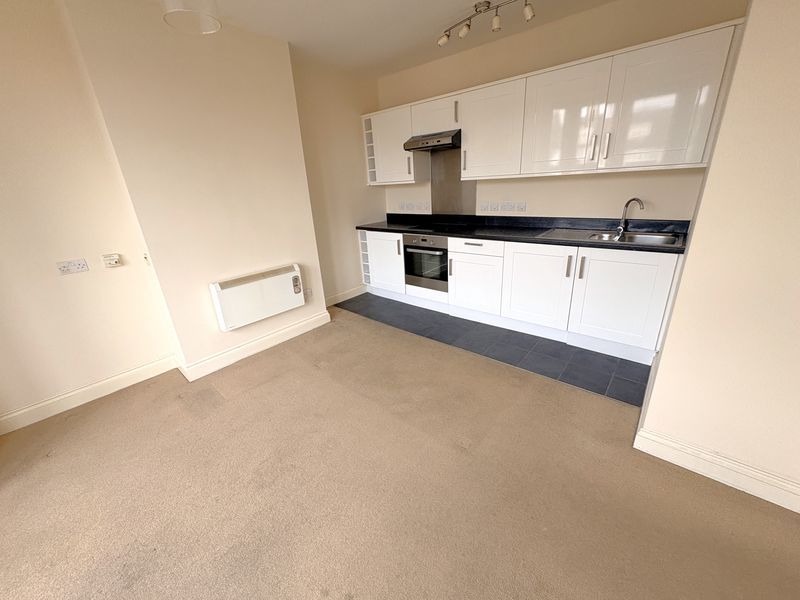 Property photo 3 of 7 Photo 10