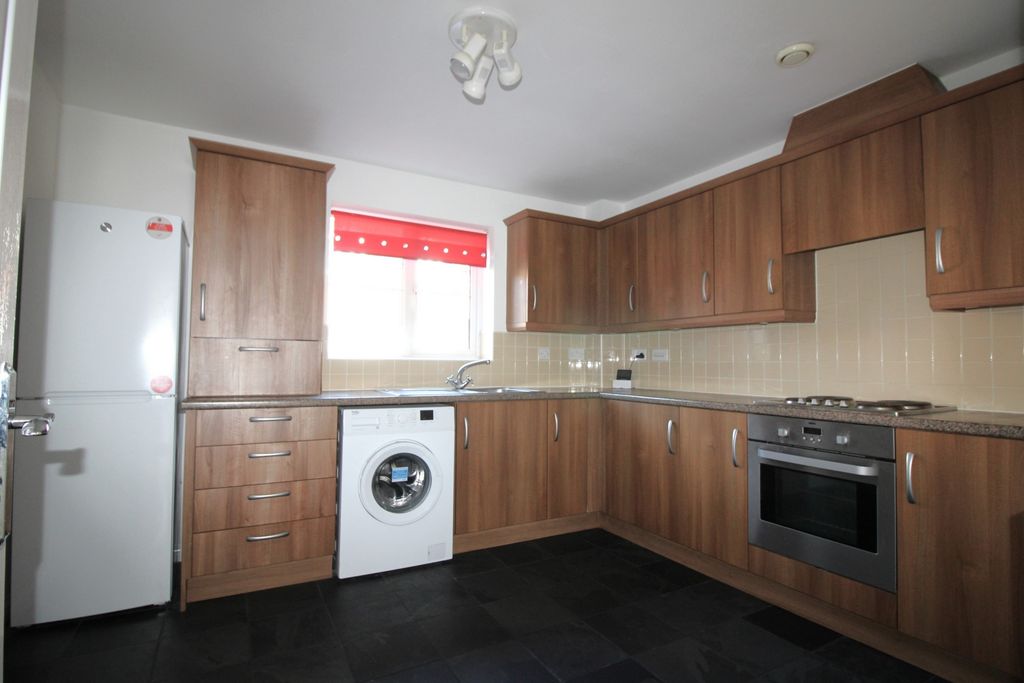 Property photo 3 of 8 Breakfast Kitchen
