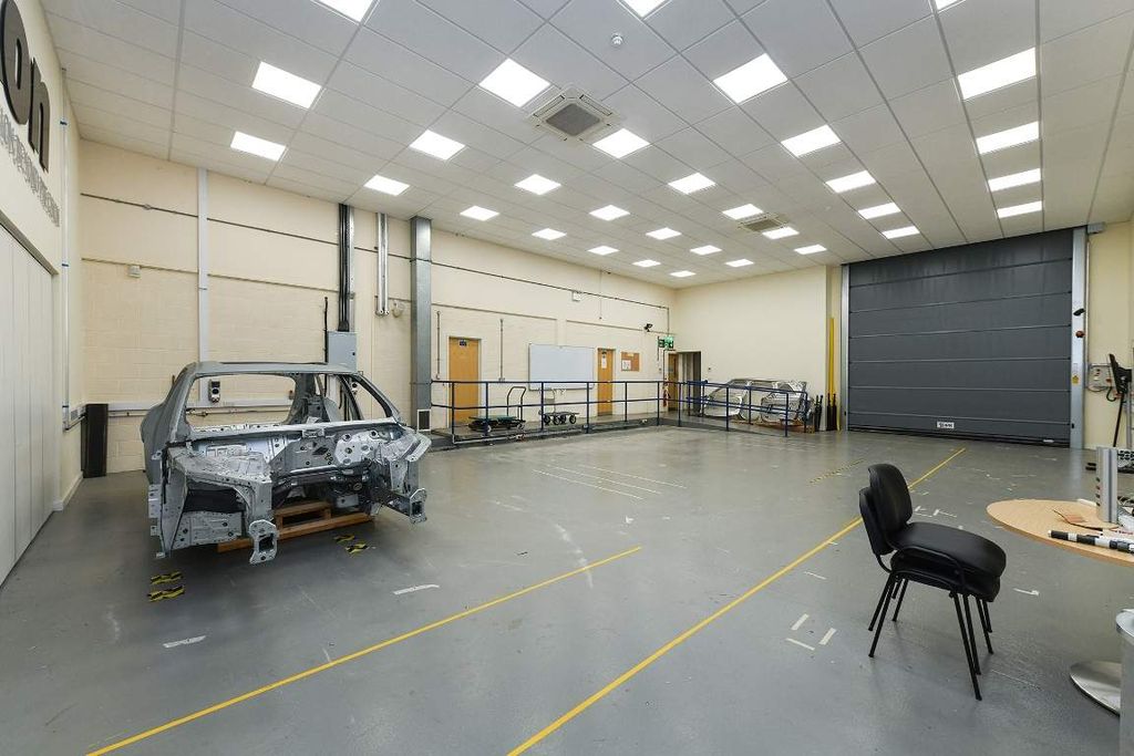 Property photo 3 of 8