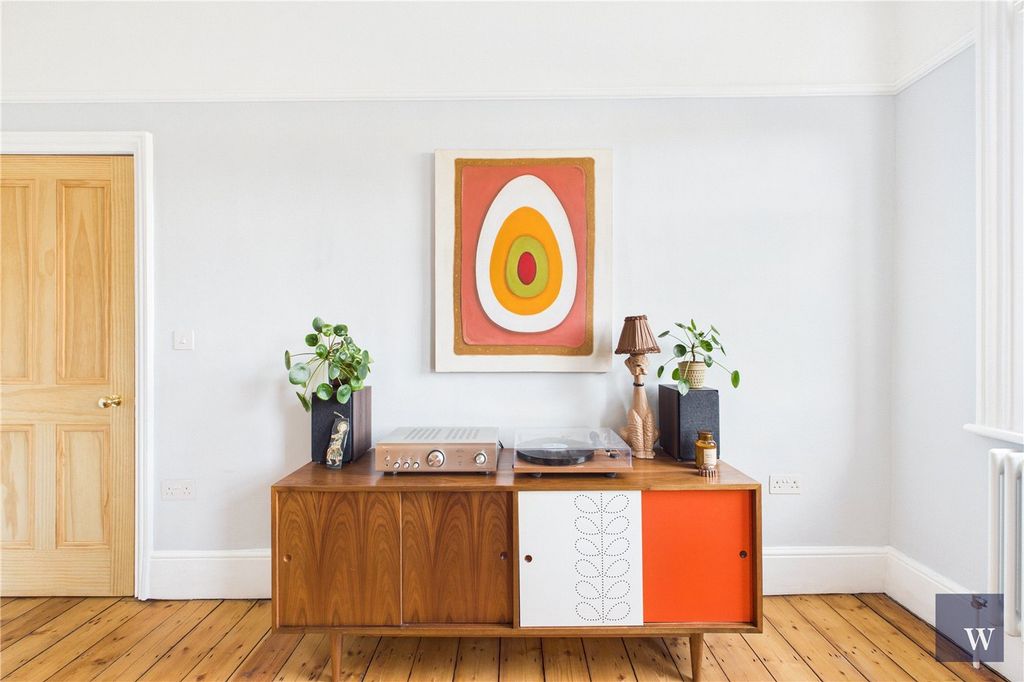 Property photo 3 of 21 Picture No. 13