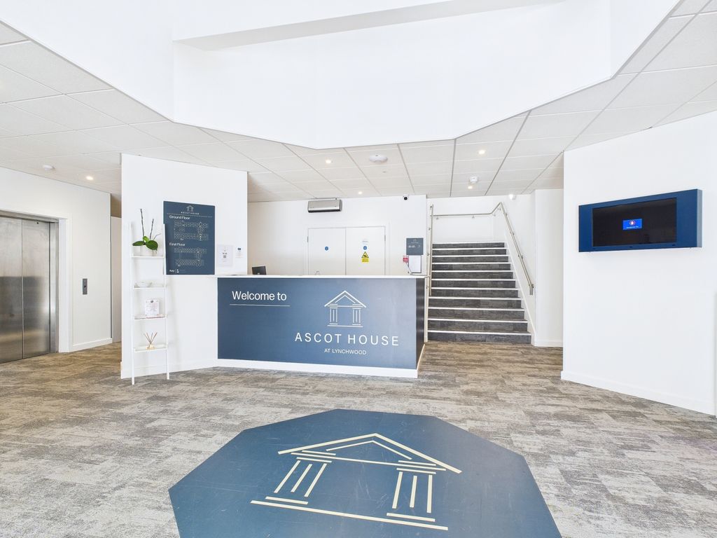 Property photo 2 of 14 Cam01909G0-Pr0421-Still002