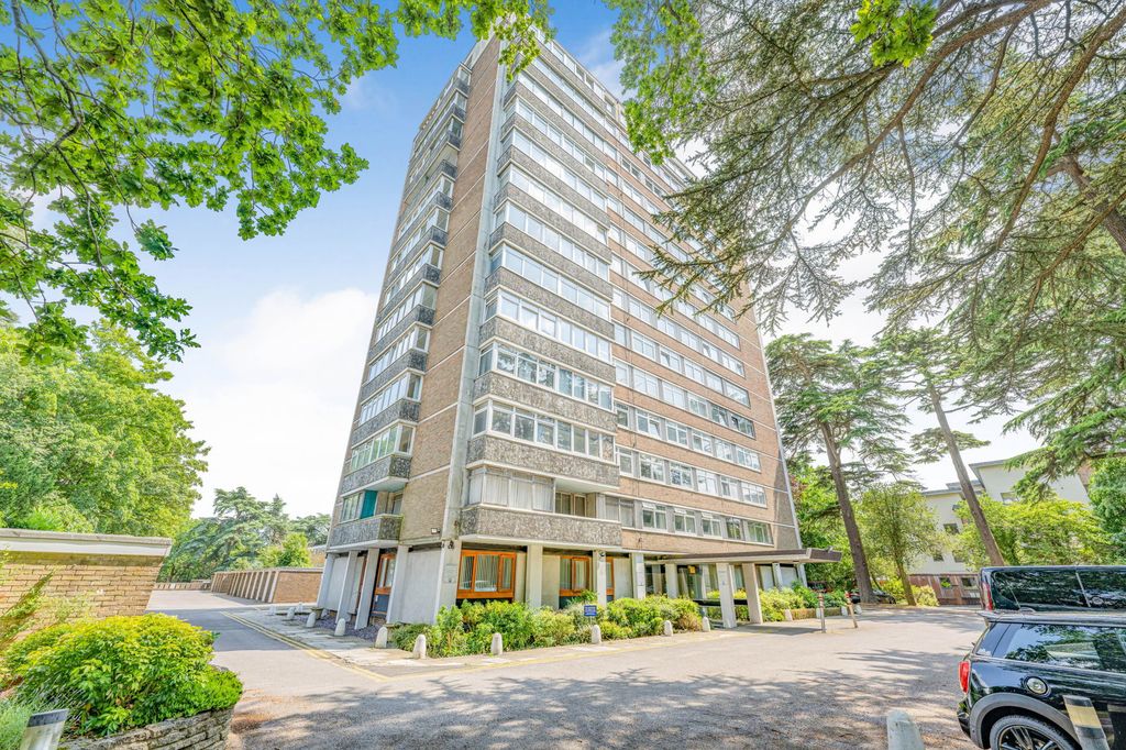 Property photo 2 of 13