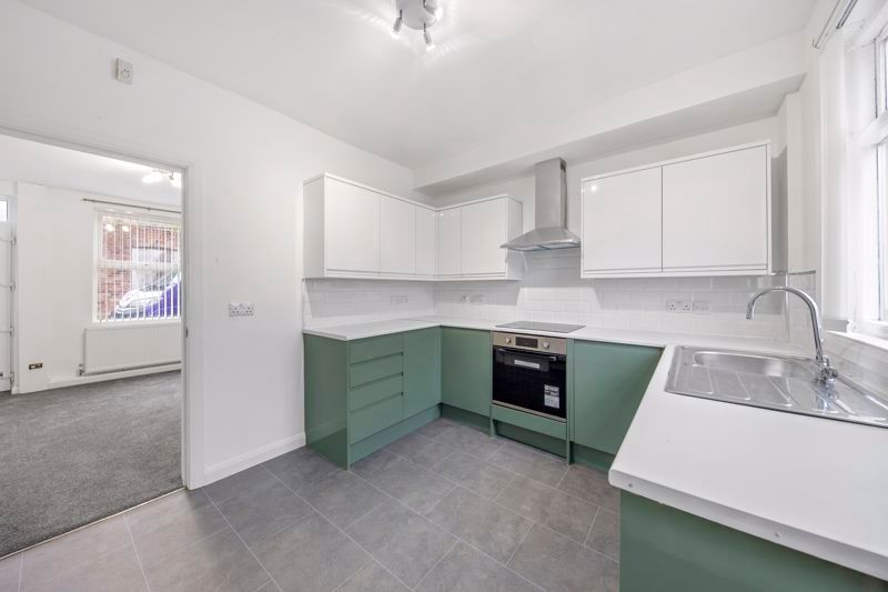 Property photo 3 of 20 Kitchen