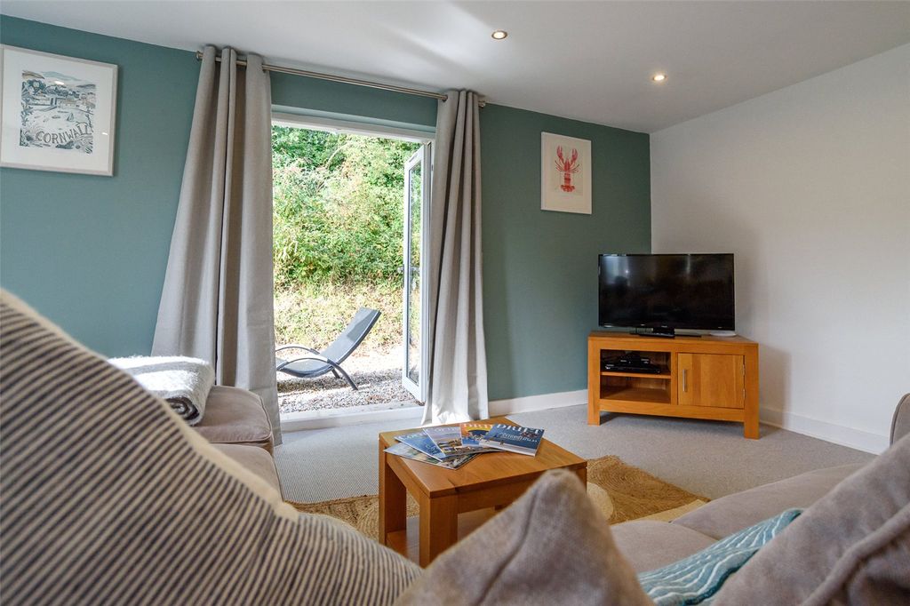Property photo 3 of 36 Picture No. 03