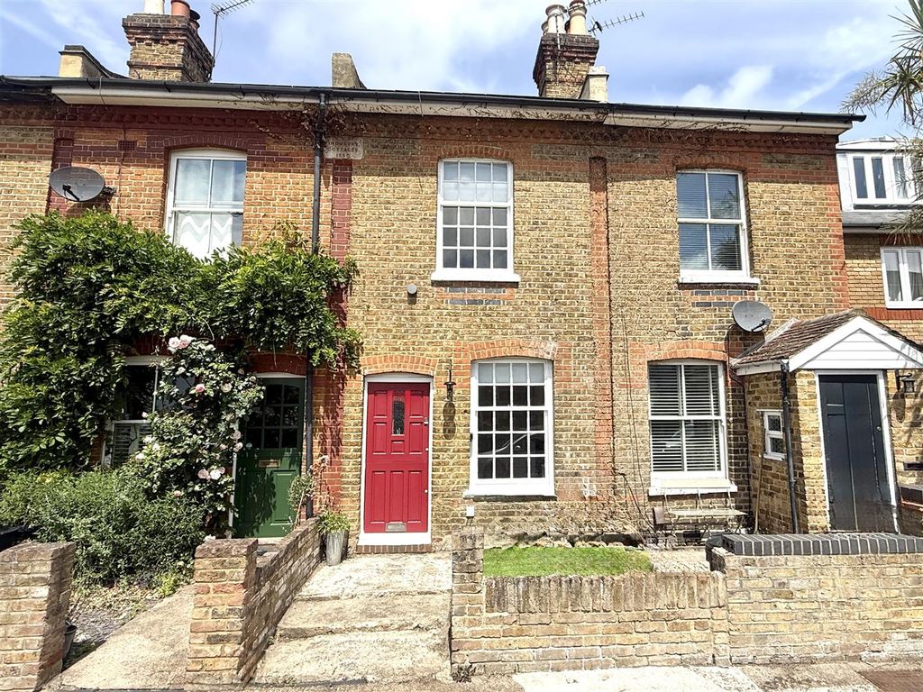 Property photo 1 of 7 Front.Jpg