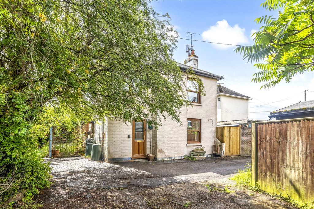Property photo 1 of 14 Picture No. 25