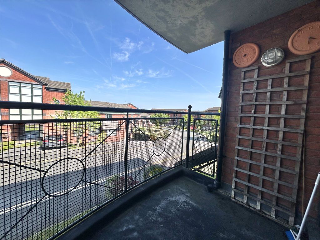 Property photo 3 of 8 Picture No. 06