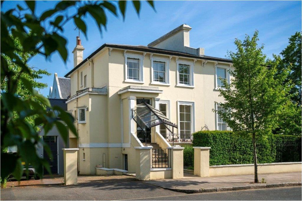Property photo 1 of 24 Picture No. 38