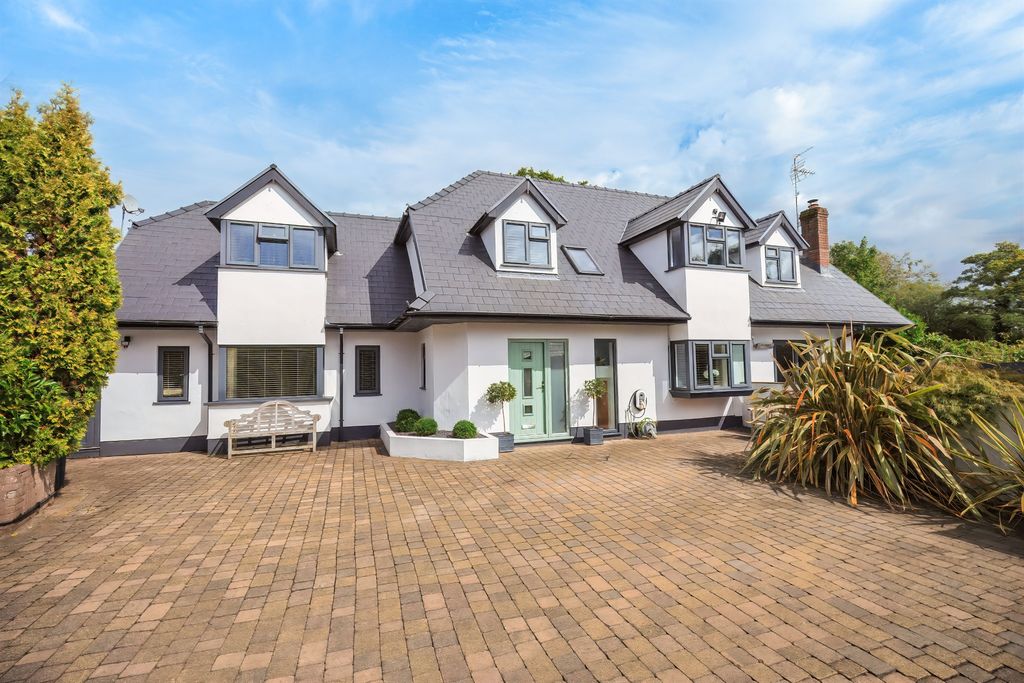 Property photo 1 of 34