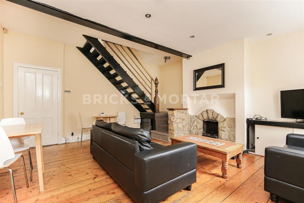 Property photo 1 of 10 v7Ezvmjyfky9Rwy1Mmjkjq.Jpg