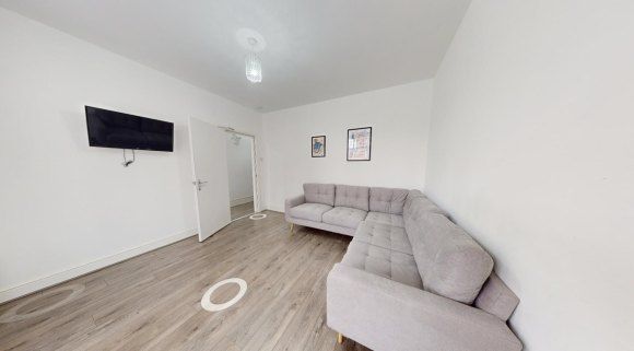 Property photo 2 of 5 8816044.Jpg