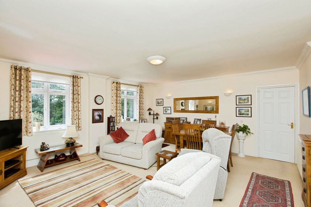Property photo 2 of 16 Image 2