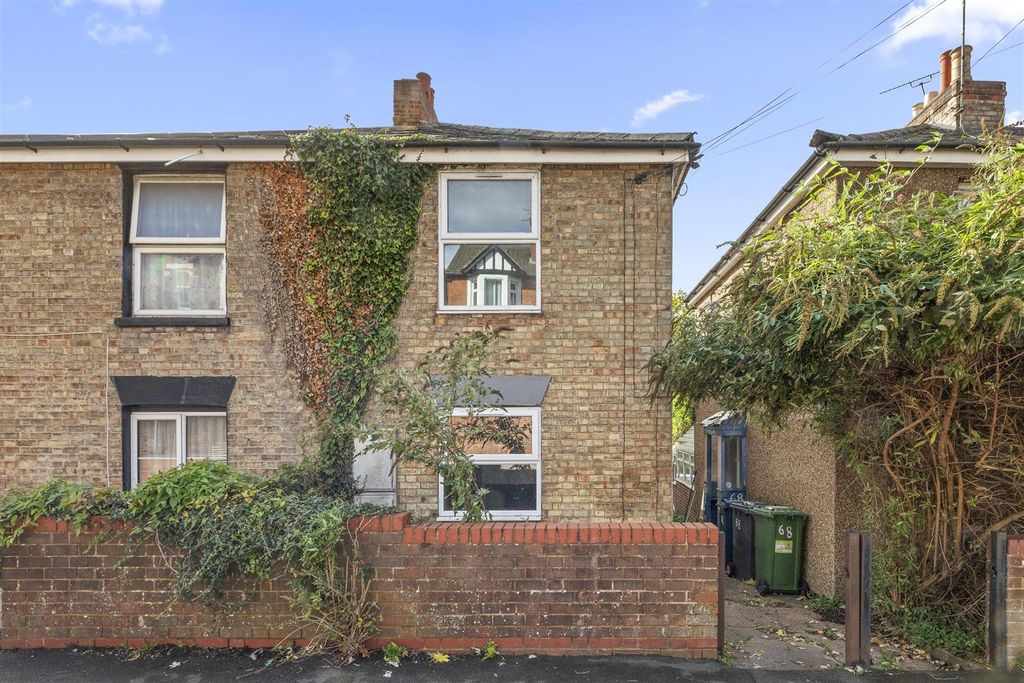 Property photo 1 of 15 70B Totteridge Road, Hp13 6Ex-15.Jpg